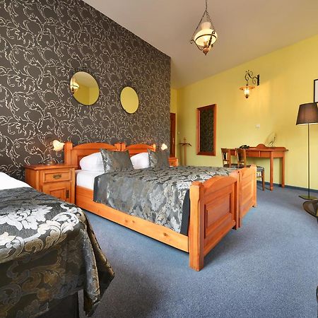 City Hotel Morris Česká Lípa Εξωτερικό φωτογραφία